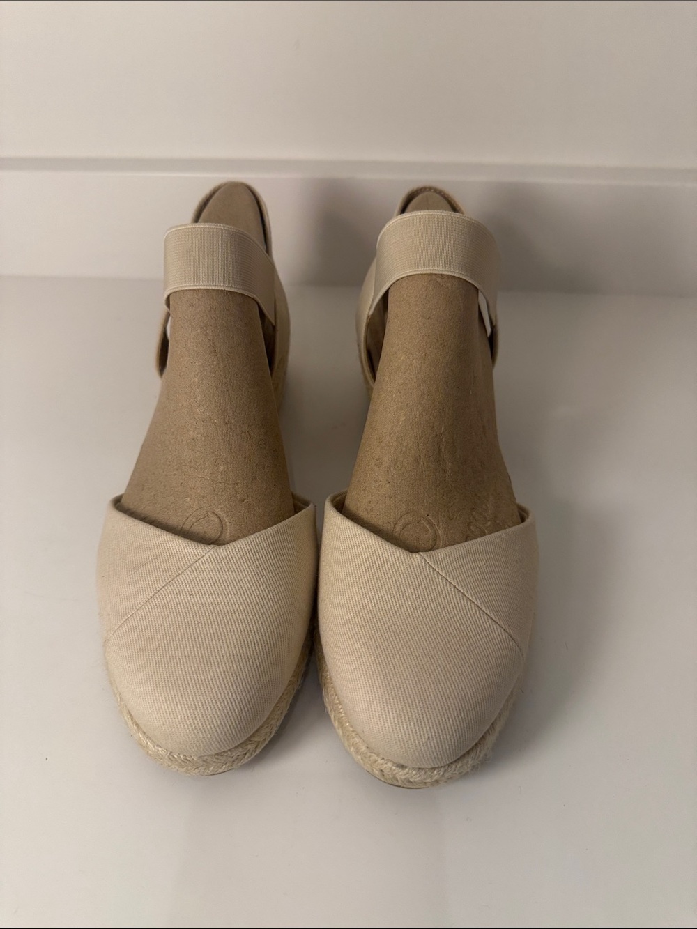 NWOT Lifestride Soft System Kimmie Cream Espadrille Sandals - Size 8.5